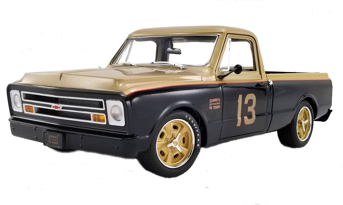 A1807212 - 1:18 Smokey Yunick C10 Truck
