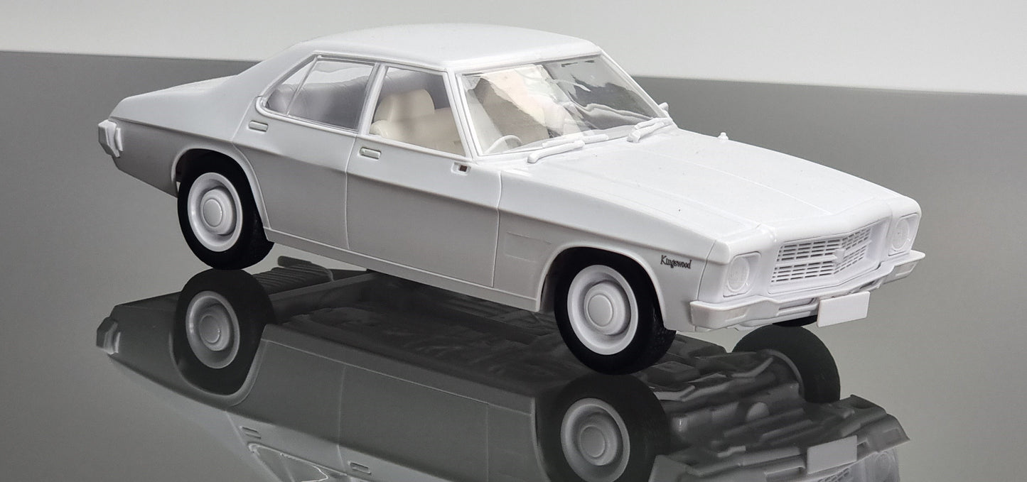 Build Your Classic Cruiser: 1:24 HQ Plastic Kit Holden Kingswood 4-Door