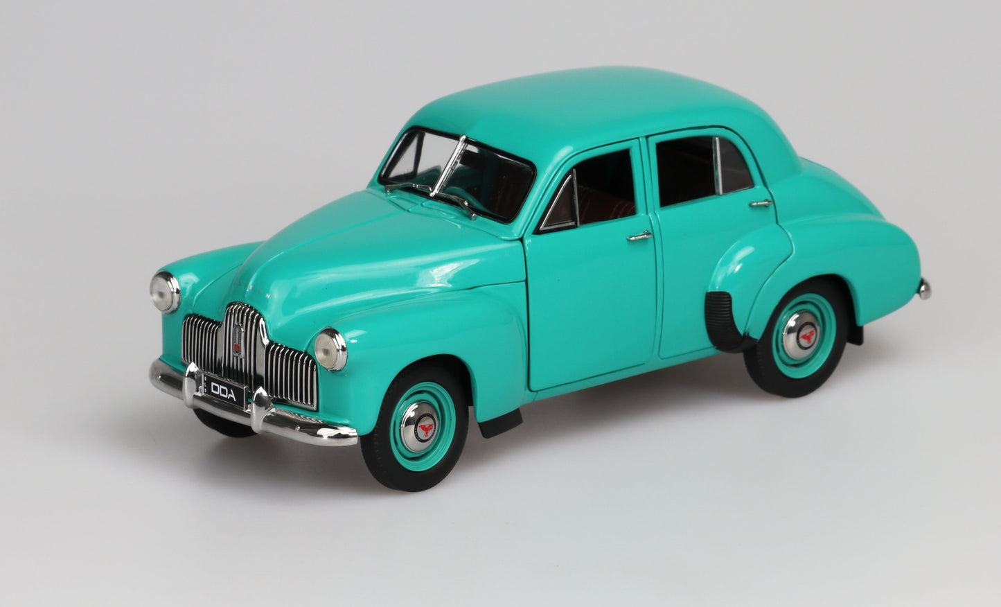 Classic Elegance: 1:24 1948 Green FX Holden Sedan