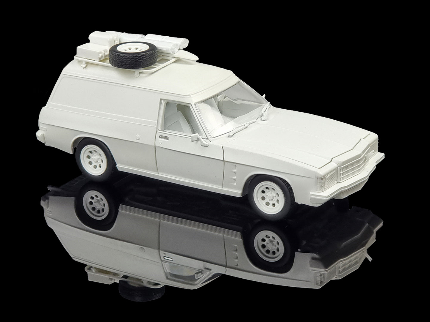 1:24 Plastic Kit Max's HJ Holden Sandman Panelvan - Sealed Body Opening Bonnet w/Engine Movie
