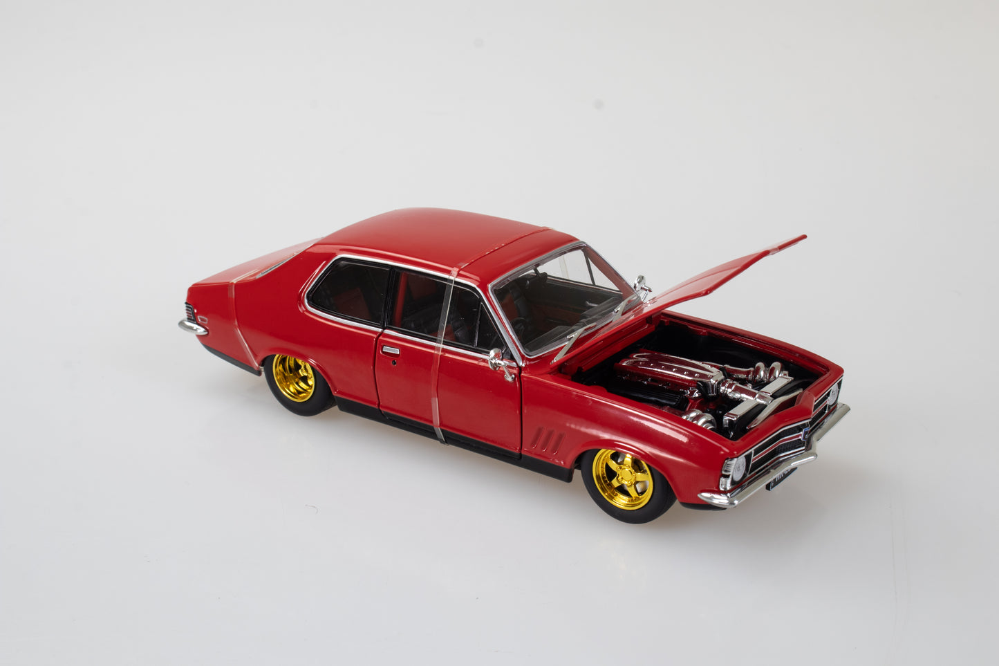DDA603 - 1:24 Red LC Torana LS6 Twin Turbo