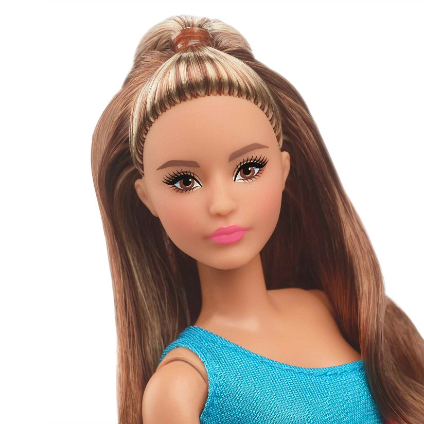 Barbie #15 Looks Doll Brunette