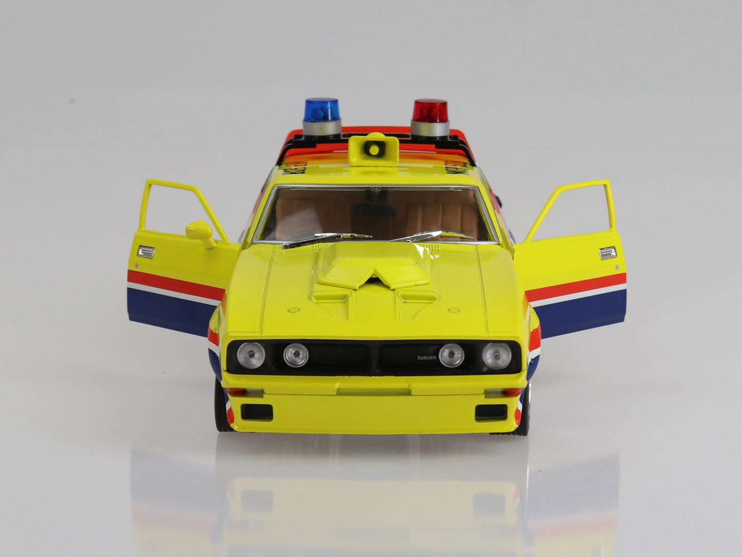 DDA902 1:24 MFP First of the V8 Interceptors