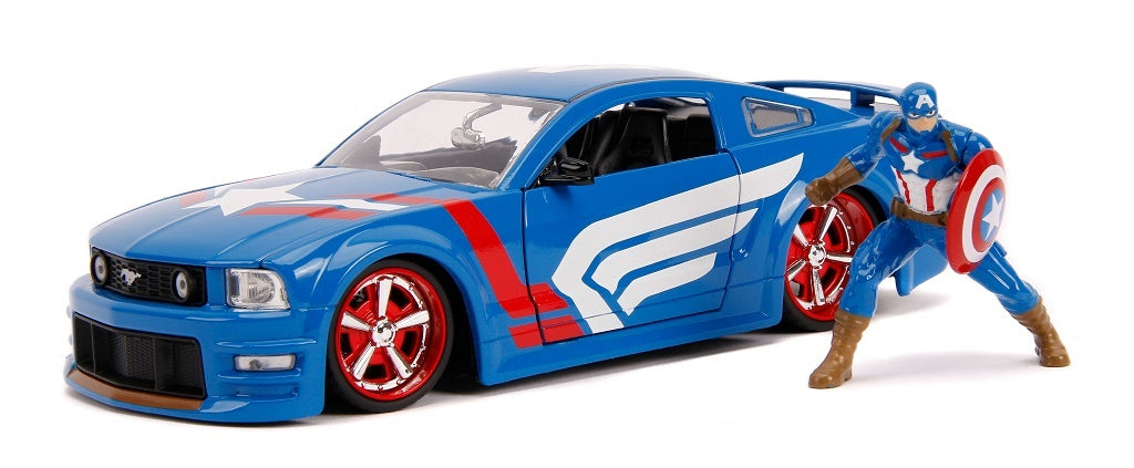 JA31187 - 1:24 Captain America w/ 2006 Mustang