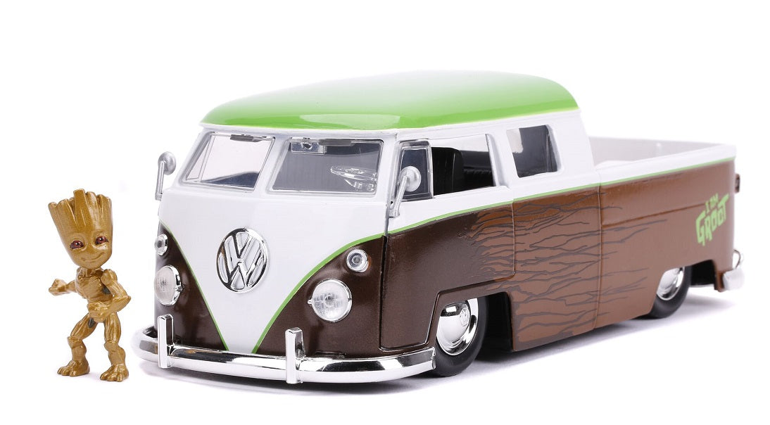 JA31202 - 1:24 Groot w/1963 VW Bus