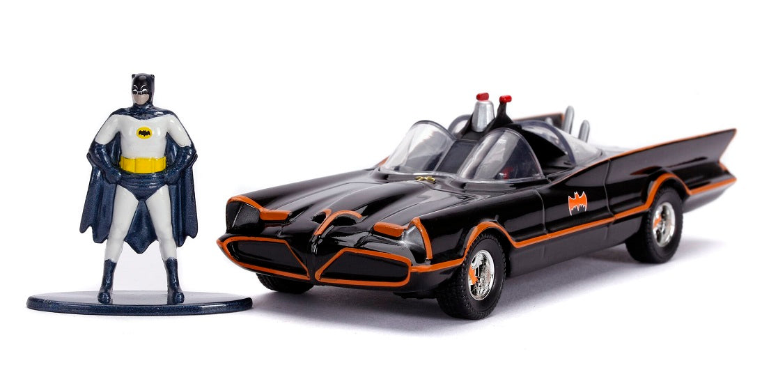 JA31703 - 1:32 Batman w/1966 Classic Batmobile