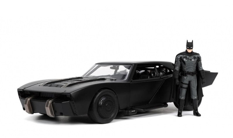 JA32731 - 1:24 2022 Batmobile w/Batman Figure Movie