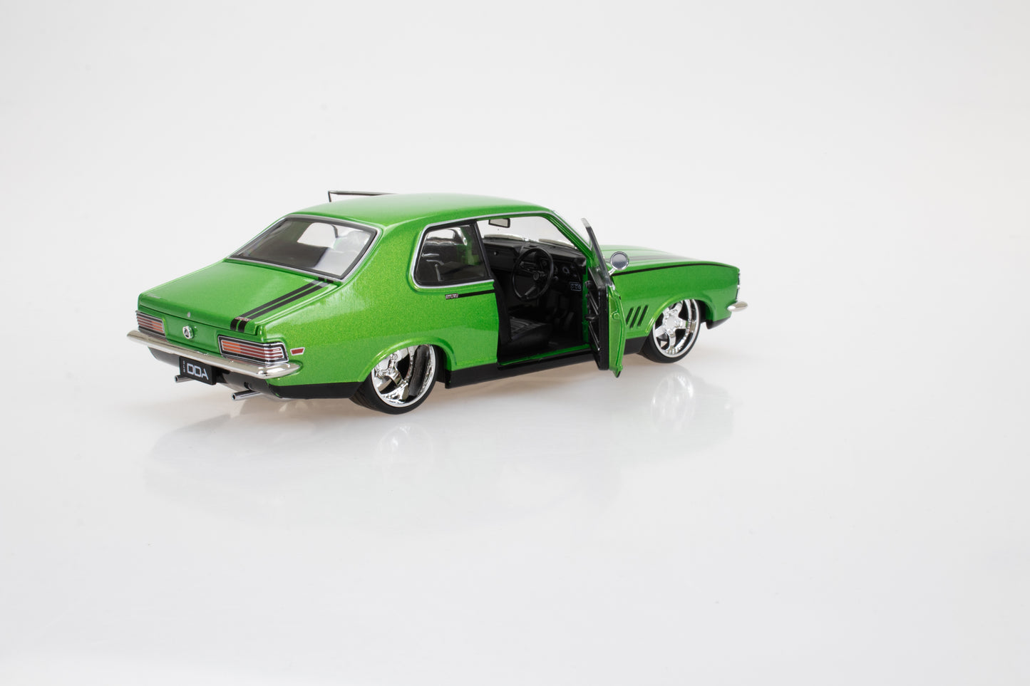 DDAMS24-LC - 1:24 Light Green LC Sealed Body