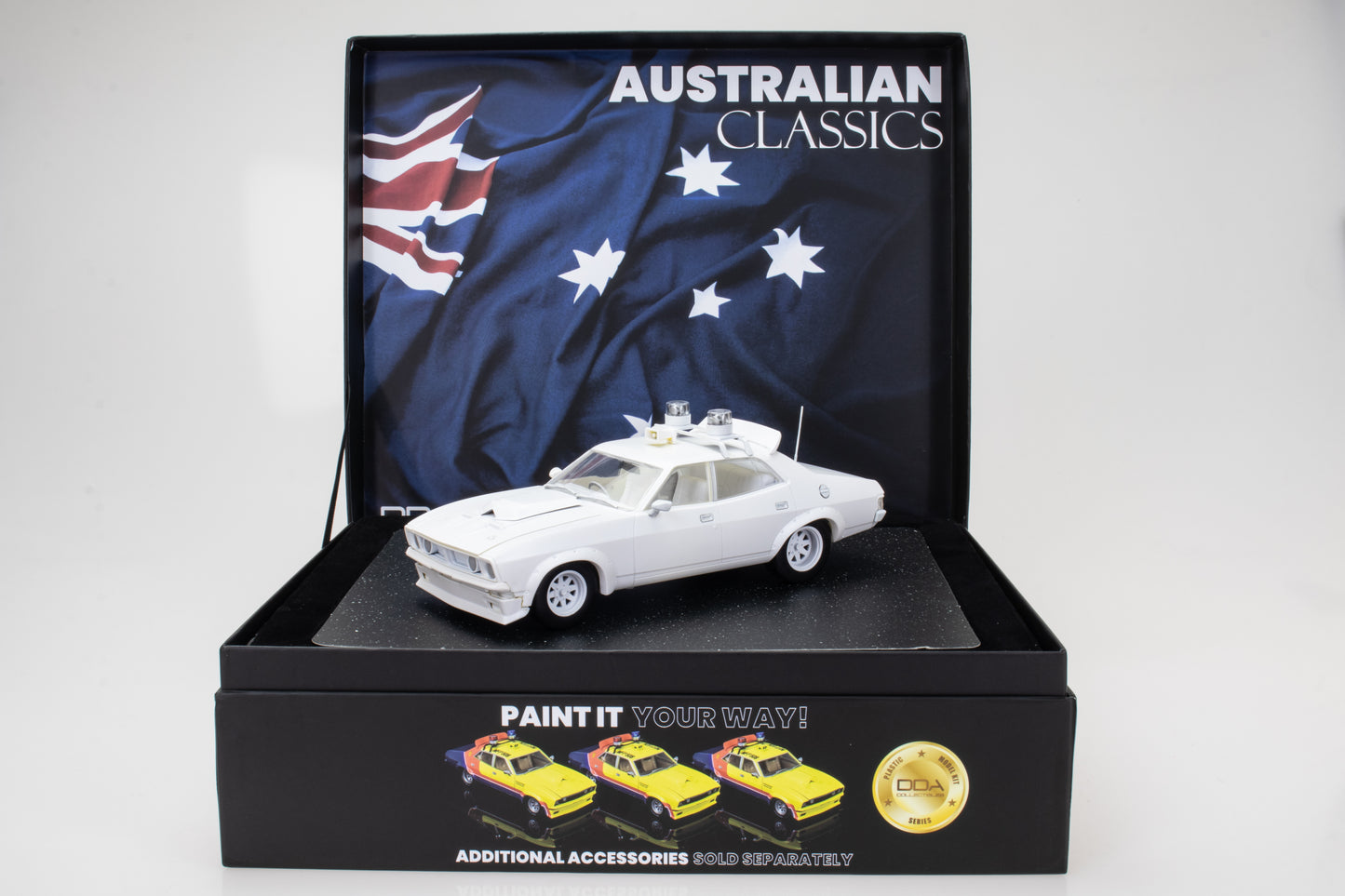 DDA911K - 1:24 Plastic XB V8 Interceptor Kit