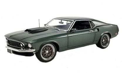 1:18 1969 Ford Mustang Mach 1 Street Fighter