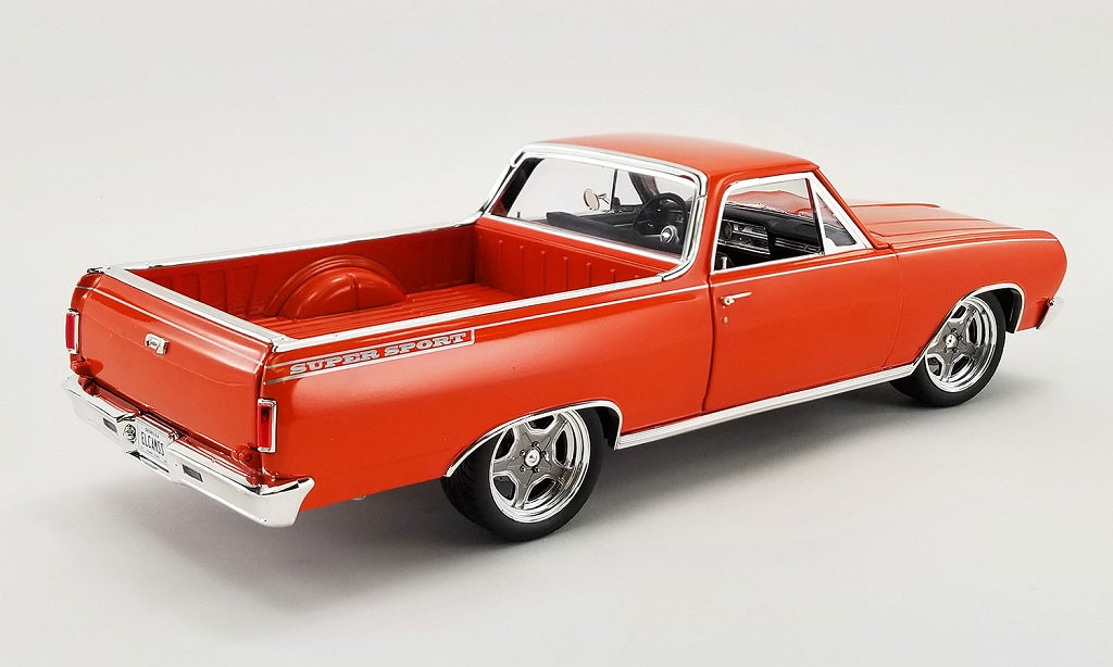 A1805412 - 1:18 Hot Orange Metallic 1965 El Camino Custom Cruiser
