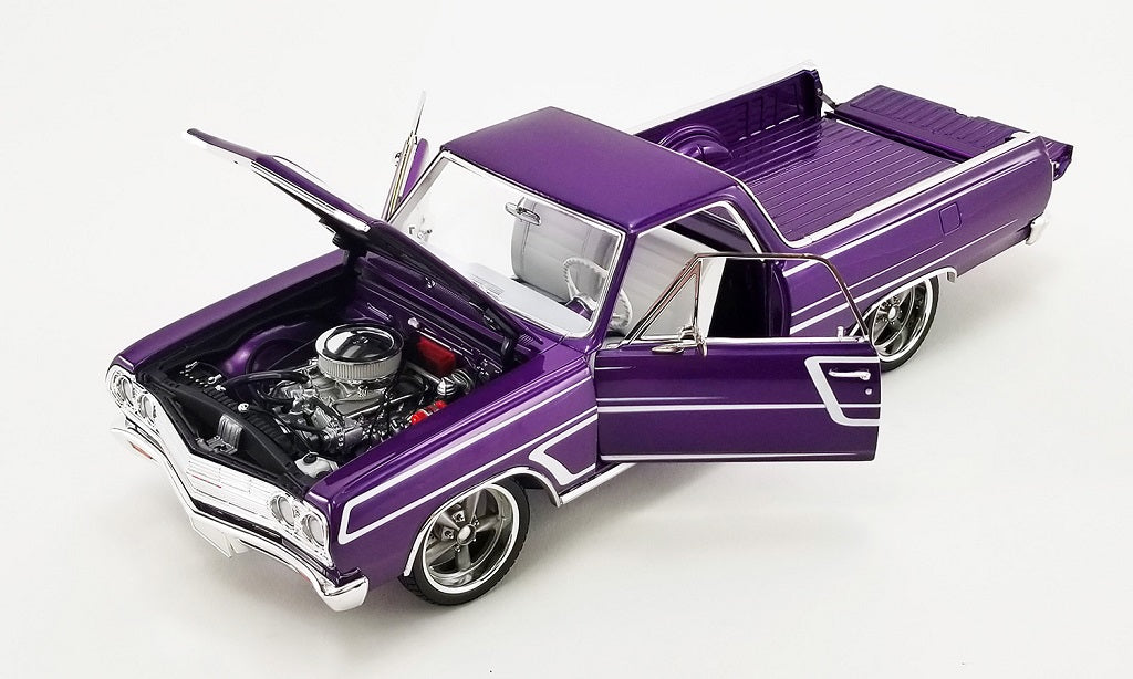 A1805413 - 1:18 Metallic Purple w/White Scallops 1965 El Camino Cruiser