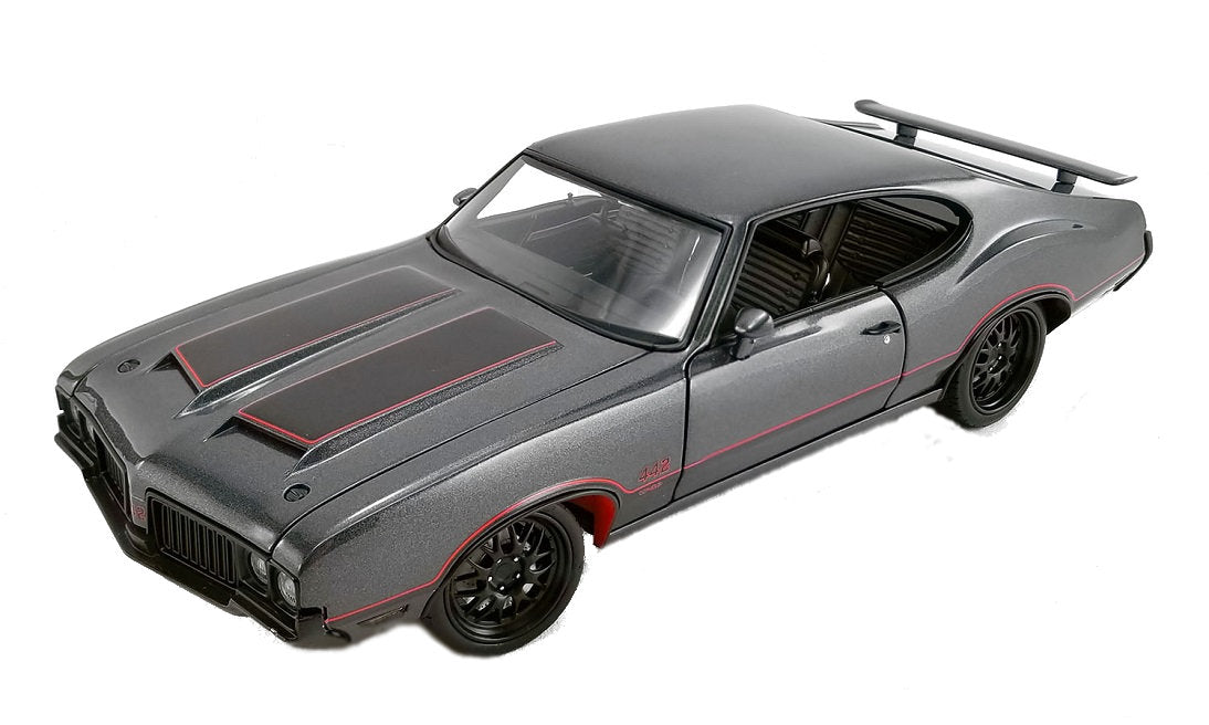 A1805617 - 1:18 1970 Oldsmobile 442 W-30