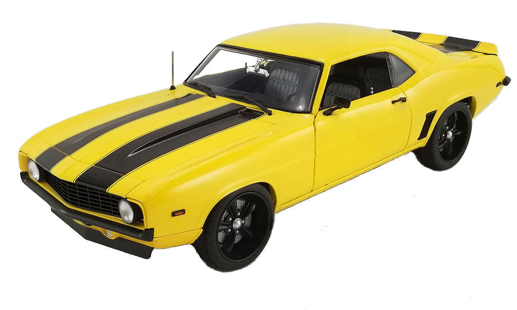 A1805719 - 1:18 Yellow Jacket 1969 Chev