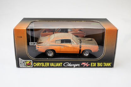 CT24819-VC-BF - 1:24 Vitamin C E38 Valiant Charger