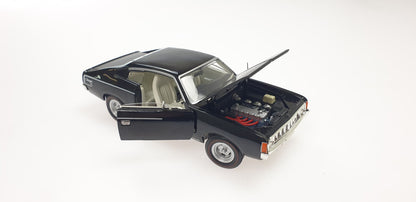 CT32818EB-FS - 1:32 73 VJ Valiant Charger