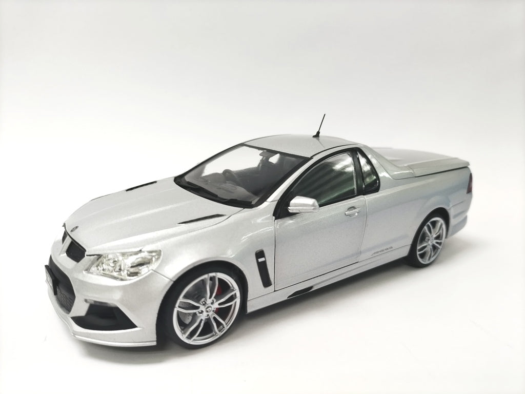 PRE-ORDER - DDA030 - 1:24 Silver VF Maloo Holden Ute