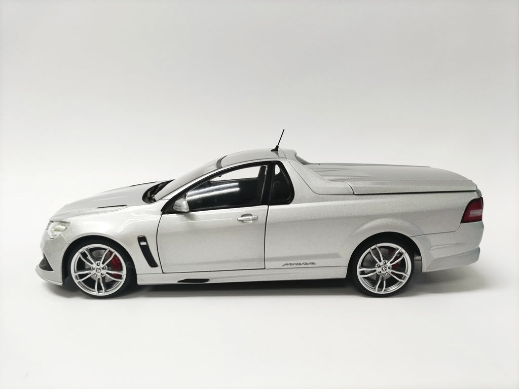 PRE-ORDER - DDA030 - 1:24 Silver VF Maloo Holden Ute