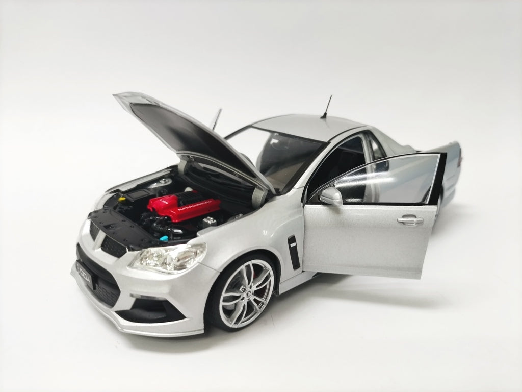 PRE-ORDER - DDA030 - 1:24 Silver VF Maloo Holden Ute