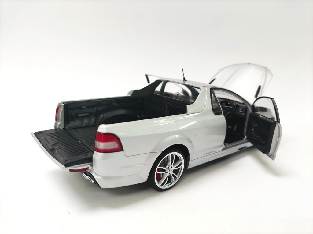 PRE-ORDER - DDA030 - 1:24 Silver VF Maloo Holden Ute