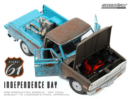 GL-HWY18021 - 1:18 Independence Day w/Alien