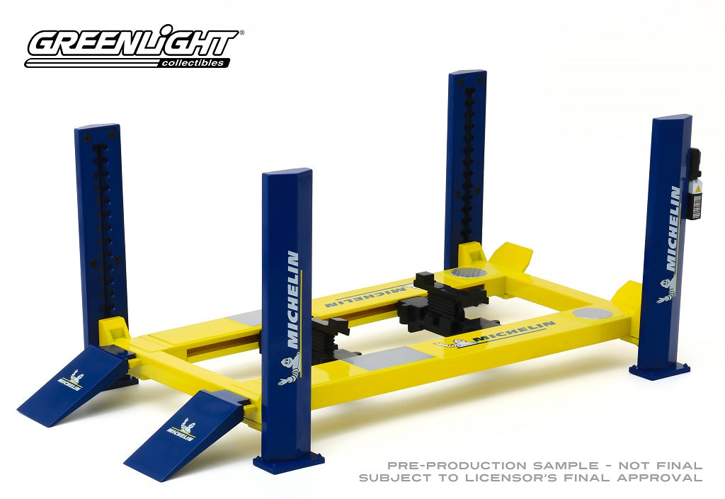 GL13554 - 1:18 Michelin 4 Post Hoist