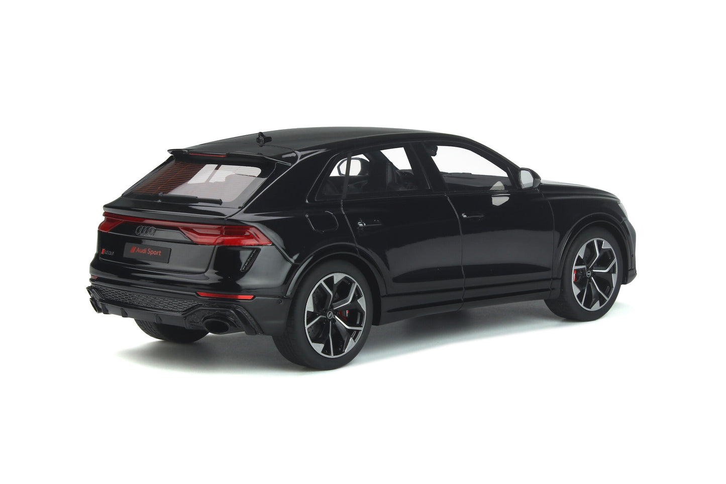 GT305 - 1:18 Audi RS Q8 Black Resin