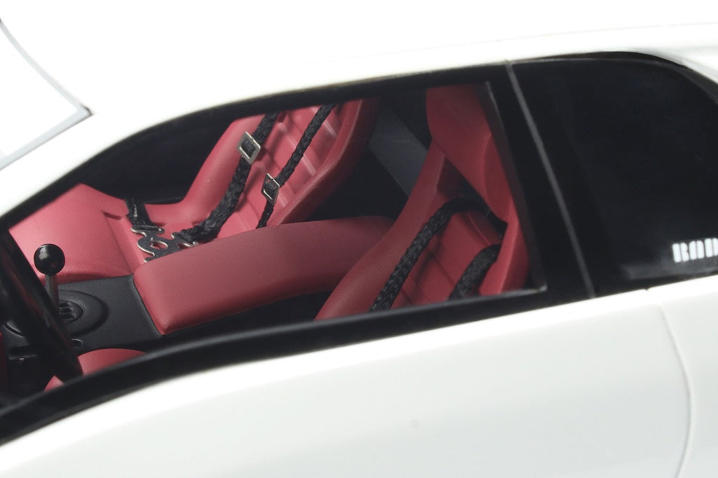 GT330 - 1:18 2018 White K.O. Diablo