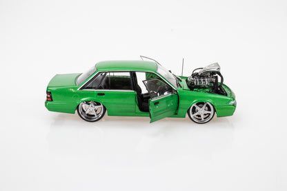 DDA703 - 1:24 Green Supercharged Calais