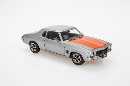 DDA326 - 1:24 Silver w/Orange HQ 2 Door