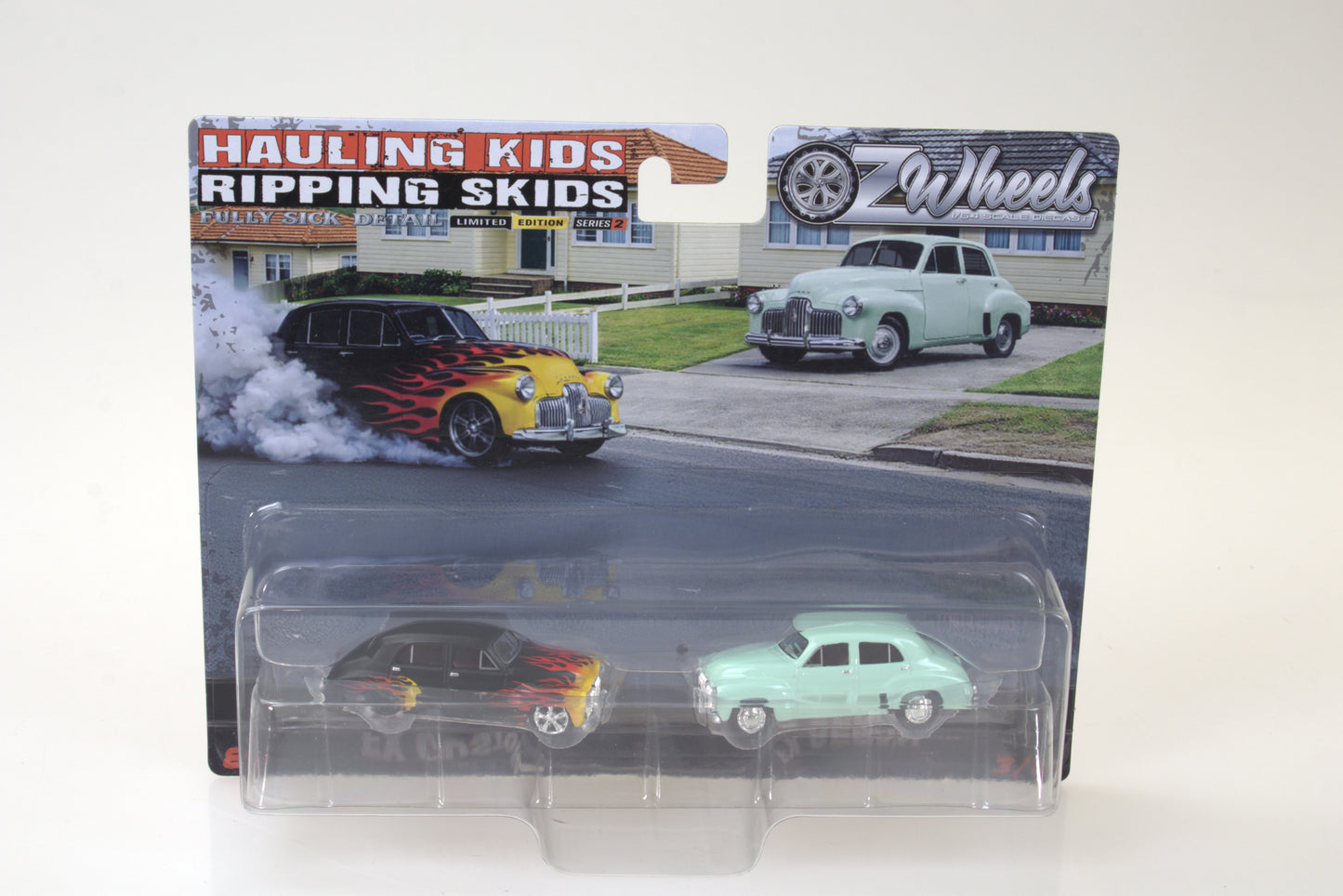 1:64 Ozwheels FSD R2 Twinsets Hauling Kids and Ripping Skids - Racing Legends - Burnanza