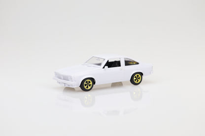 DDA811K 1:24 Plastic Kit A9X Torana Racing