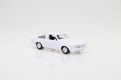 DDA811K 1:24 Plastic Kit A9X Torana Racing