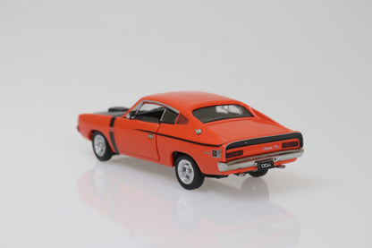 DDA32818 - 1:32 Orange E38 Valiant Charge
