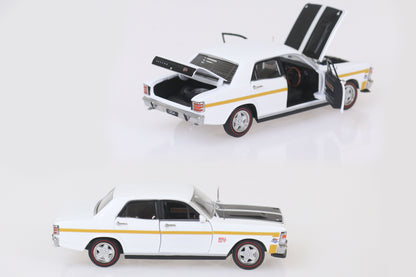 DDA32377DW 1:32 Scale White XW Ford