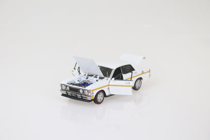 DDA32377DW 1:32 Scale White XW Ford