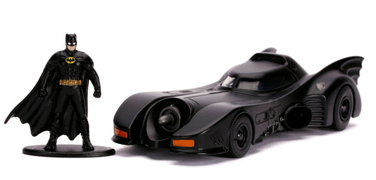 JA31704 - 1:32 Batman w/1989 Batmobile
