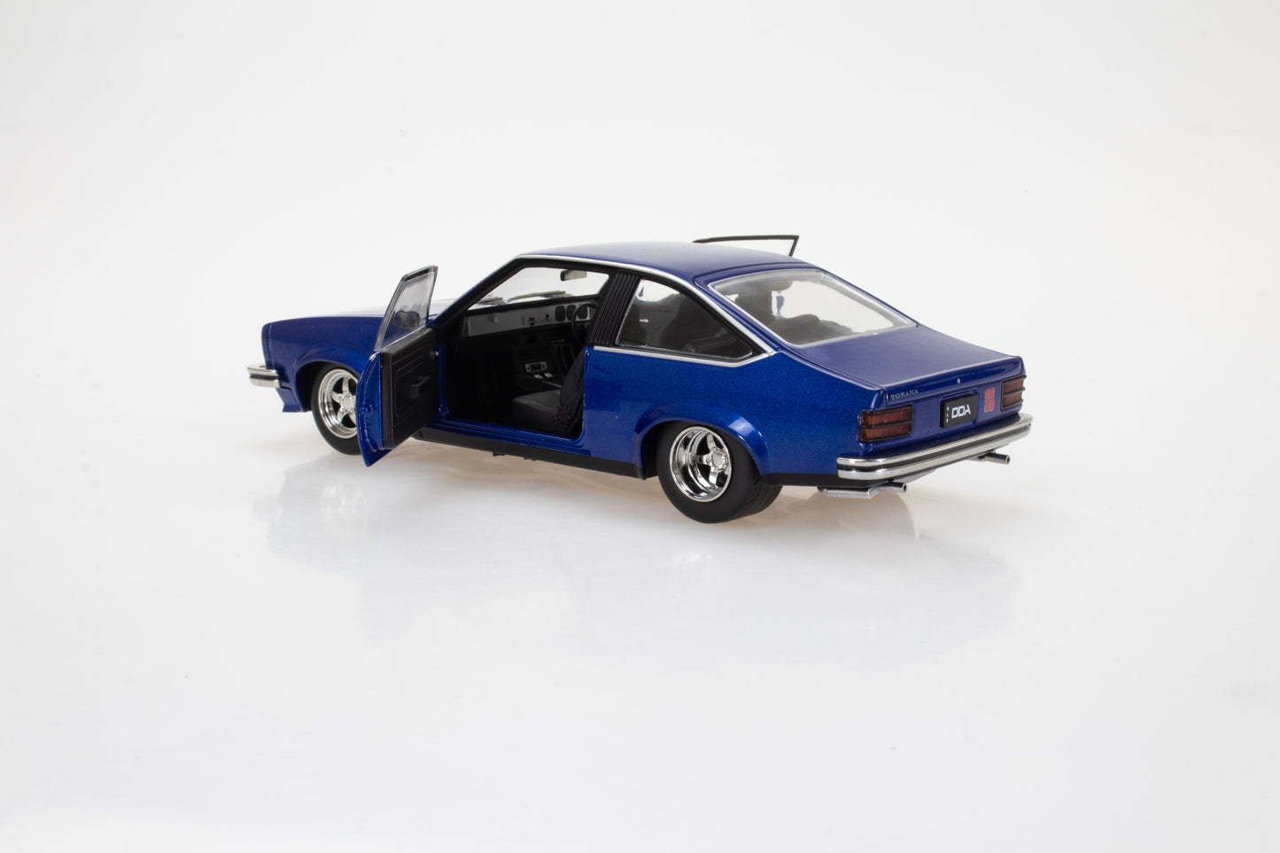 DDAMS24-LX - 1:24 Dark Blue LX SS Sealed Body
