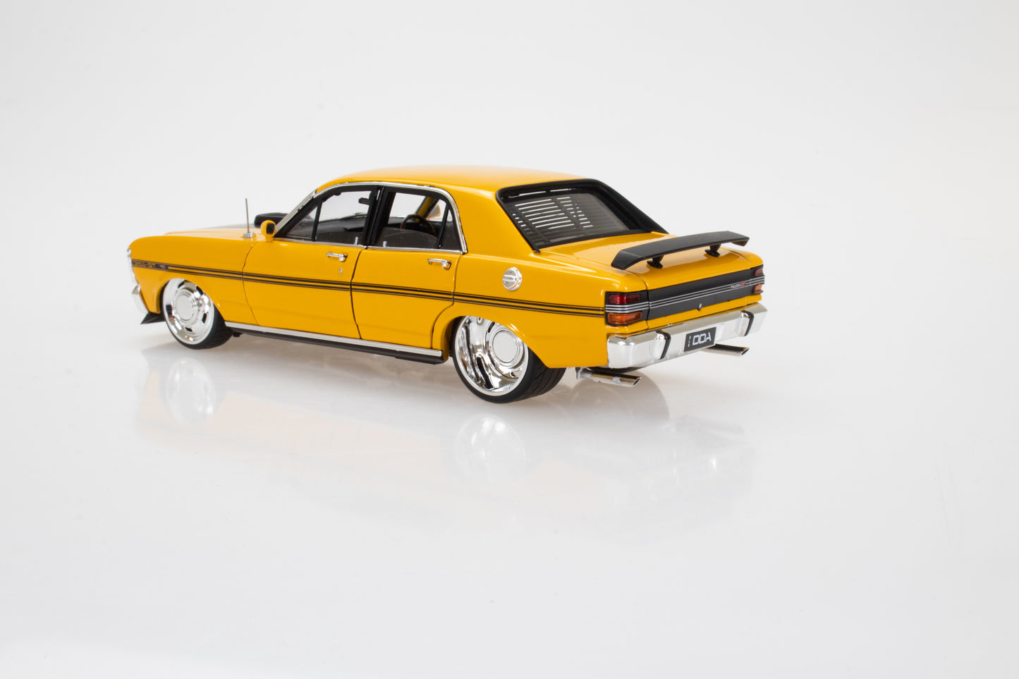 DDAMS24-XY - 1:24 Yellow Ochre XY Sealed Body