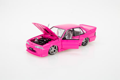 DDA704 - 1:24 Pink Custom VL Walkinshaw
