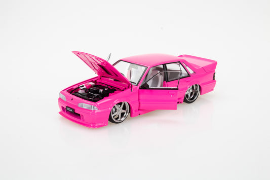 DDA704 - 1:24 Pink Custom VL Walkinshaw