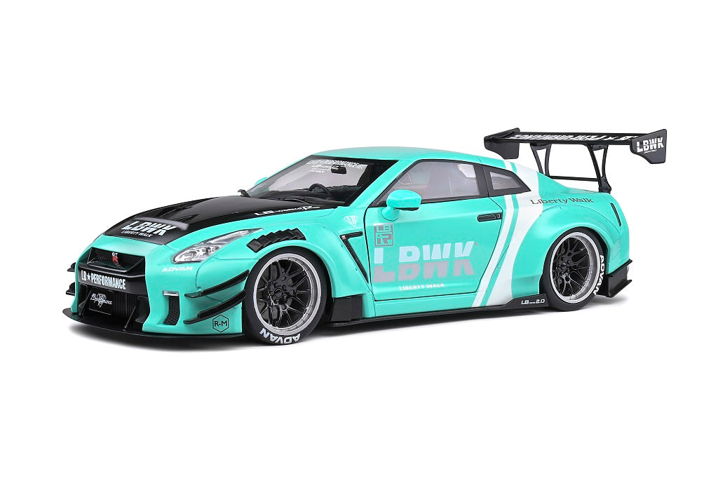 S1805804 - 1:18 2020 Green Nissan GTR 35