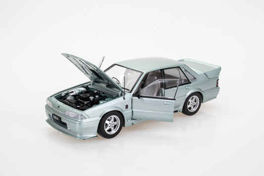 DDA701 - 1:24 Panorama Silver VL Walkinshaw