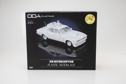 DDA911K - 1:24 Plastic XB V8 Interceptor Kit
